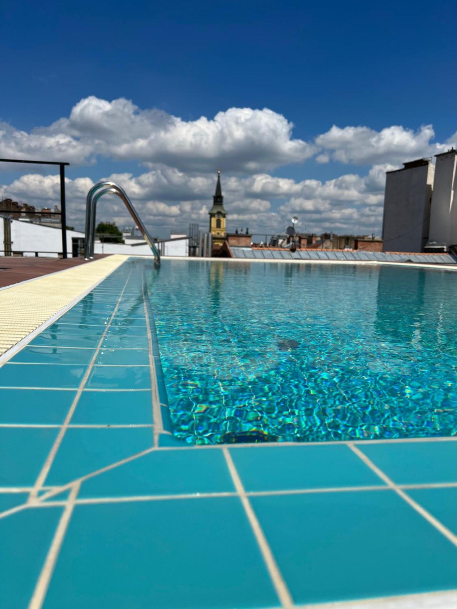 K40 Romantic Deluxe Studio In The City Center Budapest Bagian luar foto