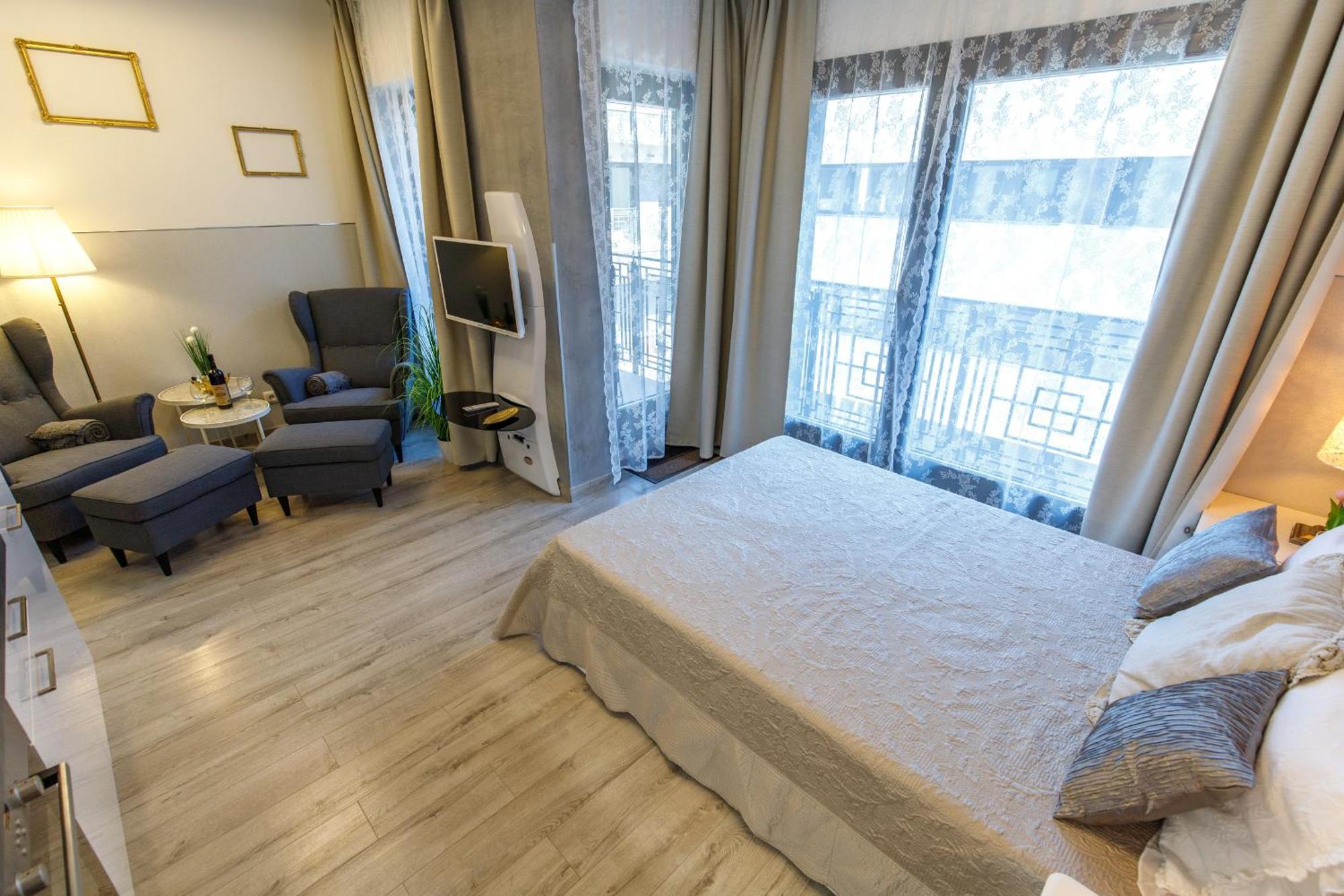 K40 Romantic Deluxe Studio In The City Center Budapest Bagian luar foto